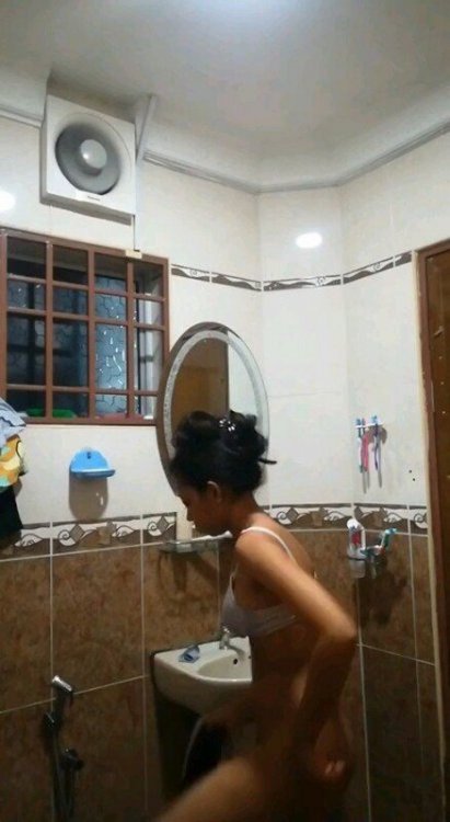 qewrrdhq7tvb.jpg