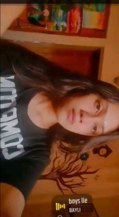 0j3i45cxzz6v.jpg