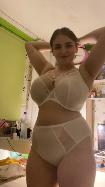c99f73h1fqb3.jpg